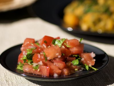 Easy Tomato and Red Onion Salad