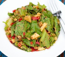 Green Salad Tossed with Tomato Dressing