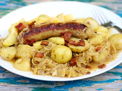 Octoberfest Bratwurst and Sauerkraut Skillet Dinner