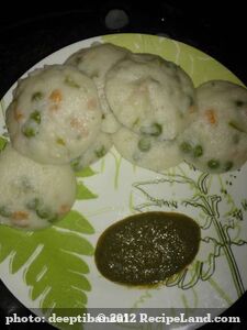 Stuffed Rava/Sooji idli