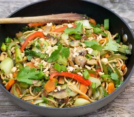 Chinese Stir-Fried Bok Choy with Spaghetti 