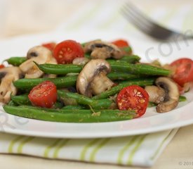 Green Beans with Mushrooms and Cherry Tomatoes