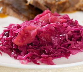 Suss-Saures Rotkraut (Sweet-And-Sour Red Cabbage)