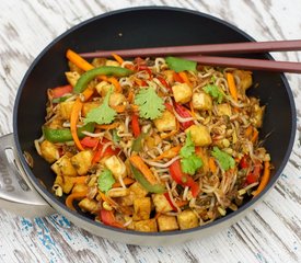 Tofu, Bean Sprouts and Bell Pepper Stir-Fry