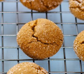 Snappy Gingersnap Cookies