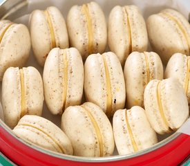 Vanilla Salted Caramel Macarons