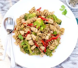 Chicken and Pasta With Creamy Walnut Sauce