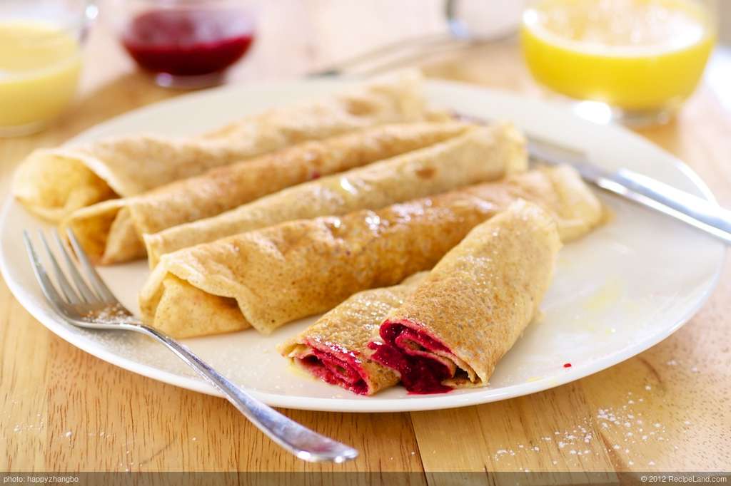 Raspberry Crepes with Creamy Orange Syrup recipe