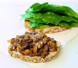 Sauteed Mushrooms and Lettuce Sandwich 