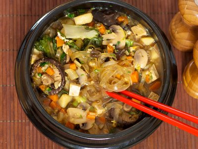 Shiitake and Veggie Stew with Garlic-Black Bean Sacue