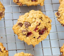 Oatmeal Cranberry, Walnuts and Chocolate Chip Cookies