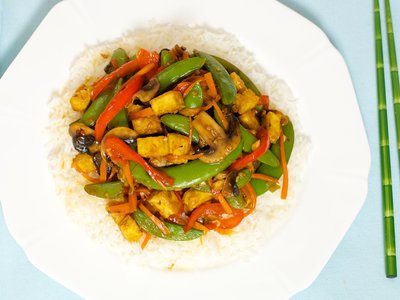 Tofu and Sugar Snap Pea Stir Fry