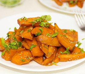 Garlicky, Sweet and Salty Sweet Potato Wedges