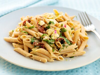 Mediterranean Pasta Salad with Sun-dried Tomato and Artichoke Hearts