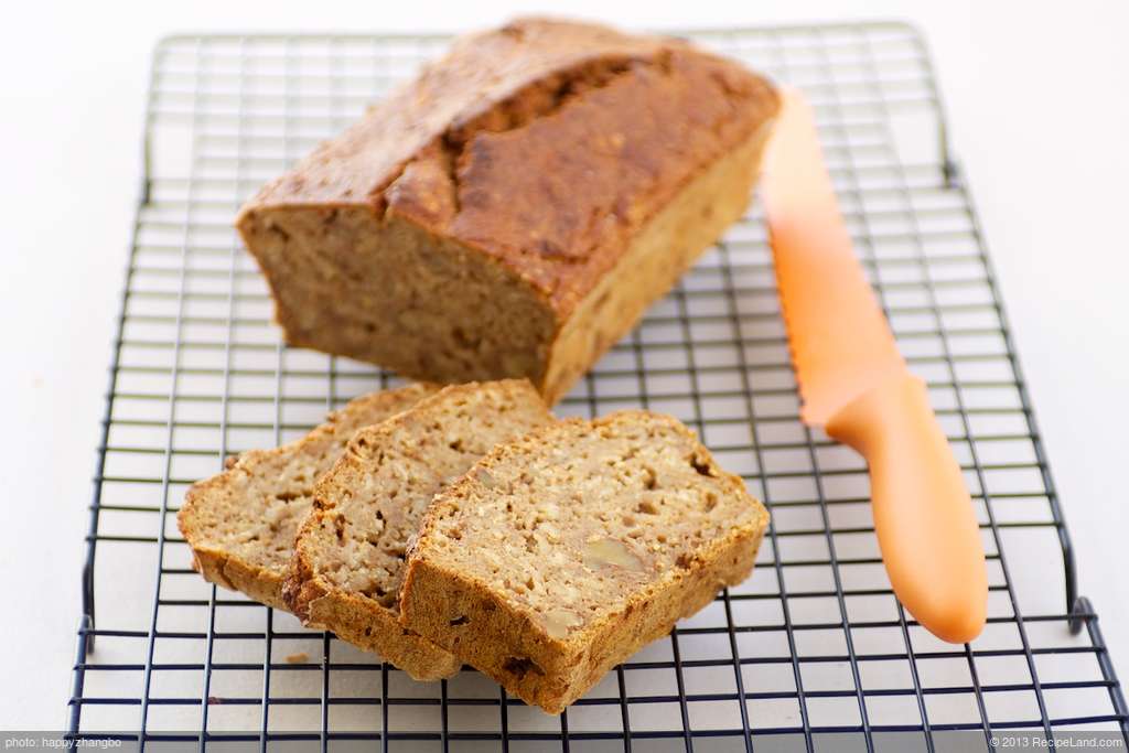 Banana Oats and Walnut Bread recipe