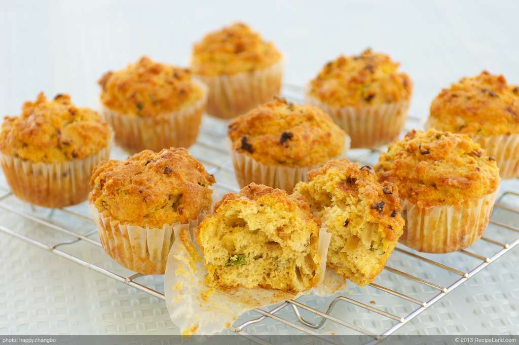 Whole Wheat Cheddar-Onion Corn Muffins recipe