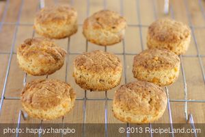 Whole Wheat Cheddar-Pepper Biscuits