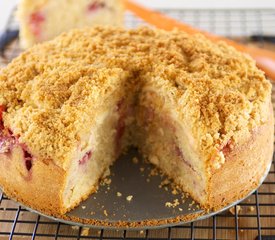 Fresh Apple and Strawberry Crumble Cake