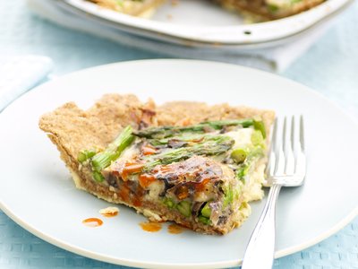 Asparagus and Gruyere Pie