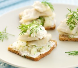 Herring Canapés with Horseradish Cream