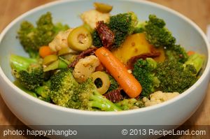 Mediterranean Broccoli and Cauliflower Salad
