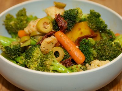 Mediterranean Broccoli and Cauliflower Salad