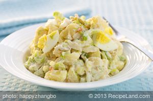 New England Potato Salad with Sour Cream Dressing