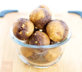 Double Chocolate and Peanut Butter Energy Balls