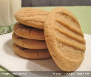 Best Ever Chewy Peanut Butter Cookies