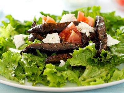 Grilled Portobello Salad with Goat Cheese