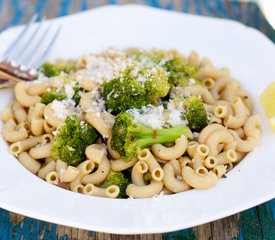 Pasta with Broccoli and Garlic