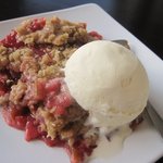 Rhubarb Strawberry Crisp