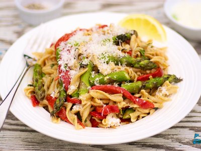 Roasted Asparagus and Red Bell Pepper Pasta Salad