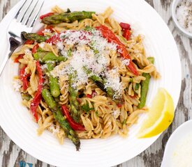 Roasted Asparagus and Red Bell Pepper Pasta Salad