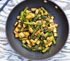 Asian Asparagus and Tofu Stir-Fry 