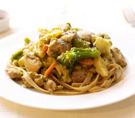 Chicken Pesto Vegetable Stir-Fry with Fettuccine