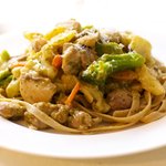 Chicken Pesto Vegetable Stir-Fry with Fettuccine