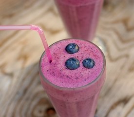 Blueberry and Rum Milkshake