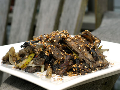 Sesame Roasted Mushrooms and Scallions