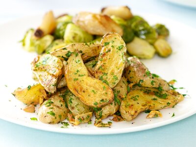 Garlic & Parsley Roasted Potatoes