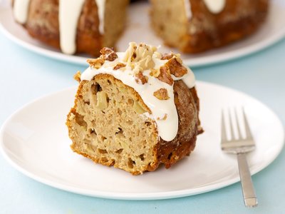 Fresh Apple Cake with Caramel and Walnuts