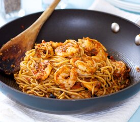 Delicious Spaghetti with Shrimp in Sicilian Sauce