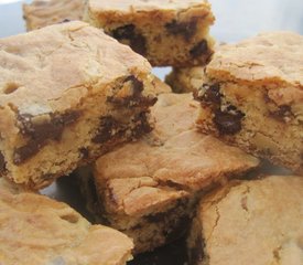 Easy Chocolate Chip Cookie Bars