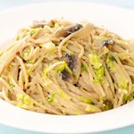 Creamy Fettuccine with Brussels Sprouts and Mushrooms