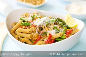 Lemon Pasta with Asparagus and Pine Nuts