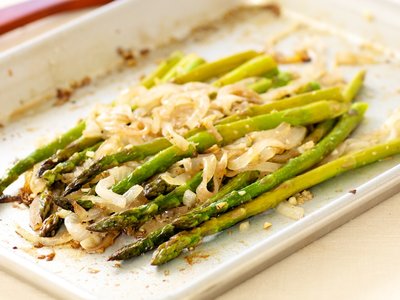 Roasted Asparagus with Sweet Onion