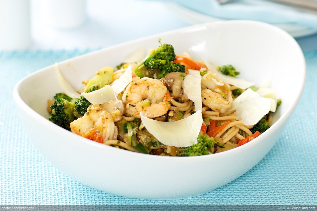 Pasta with Shrimp and Vegetables