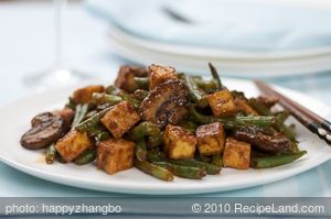 Sour-Spicy Tofu, Green Beans and Mushrooms Stir-Fry