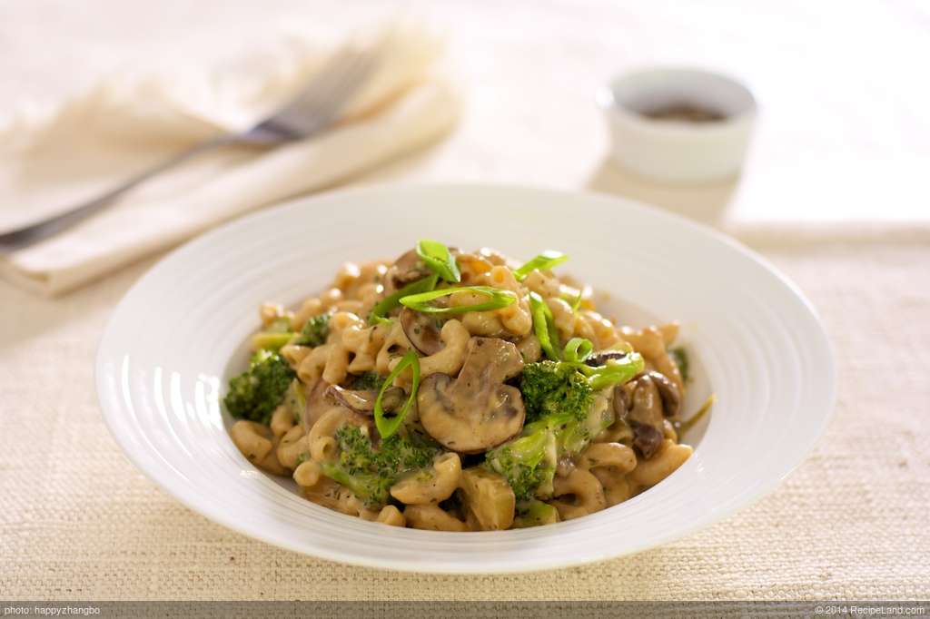 Maccaroni and Cheese with Vegetables recipe