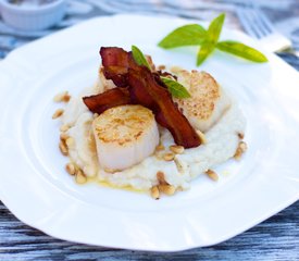 Pan Seared Scallops with Cauliflower Puree and Crispy Bacon